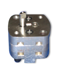 Micro gear oil pump